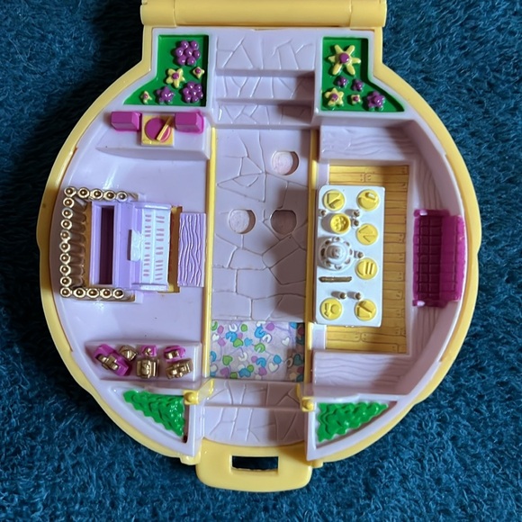 Vintage Polly Pocket Nancy's Wedding Day 1989 Yellow Variation- Compact Only. - Picture 3 of 5